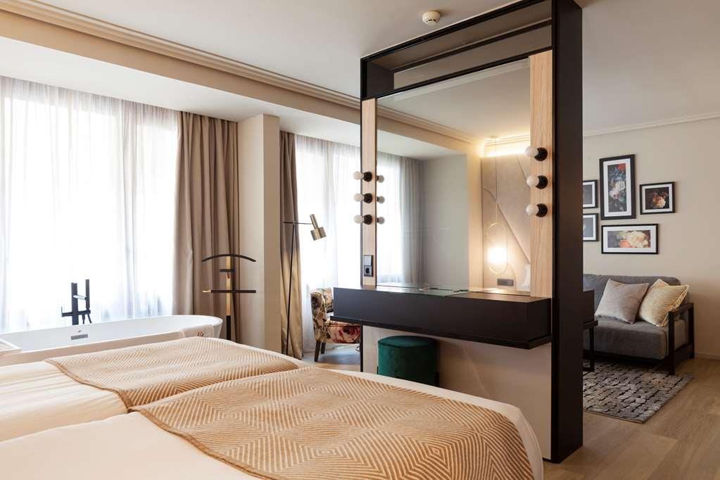 Nivia Born Boutique Hotel Palma de Mallorca Bilik gambar